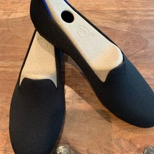 Rothy’s Solid Black Loafers size 8